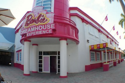 Full Size Barbie Dream House Opens To Tourists In Florida