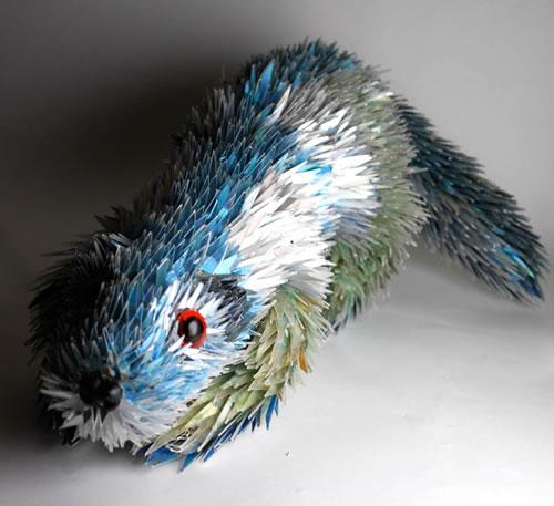 Amazing Animal Sculptures Made From Broken CDS 2