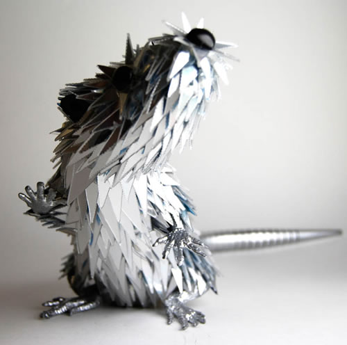 Amazing Animal Sculptures Made From Broken CDS 4