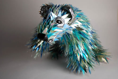 Amazing Animal Sculptures Made From Broken CDS 6