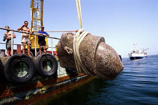 lost egyptian city found under the sea (1)