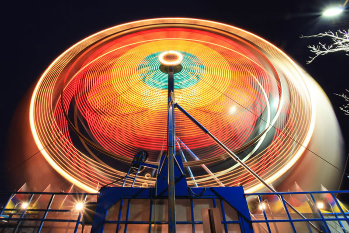 Amazing Long Exposure Photos Of Ferris Wheels 1
