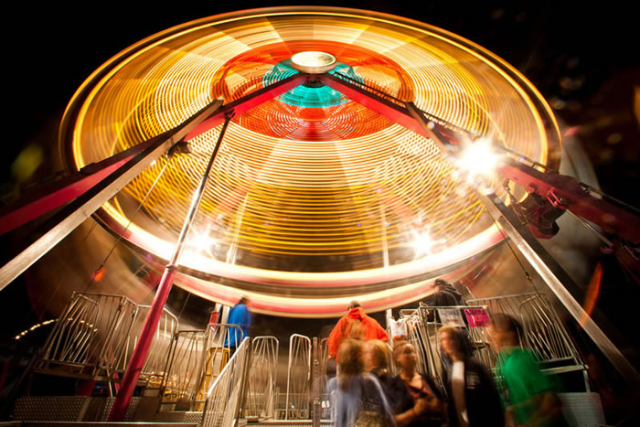 Amazing Long Exposure Photos Of Ferris Wheels 7