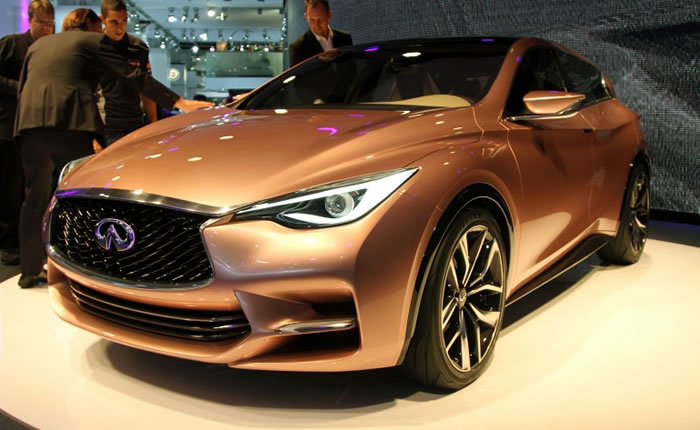 Infiniti Q30 Concept 1