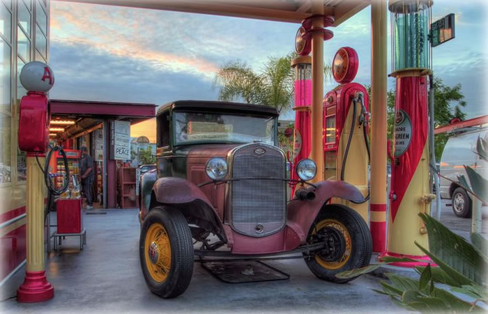 Pictures Of Vintage Cars And Trucks 11