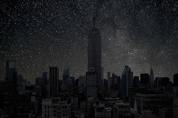 new_york_darkened-cities-by-thierry-cohen