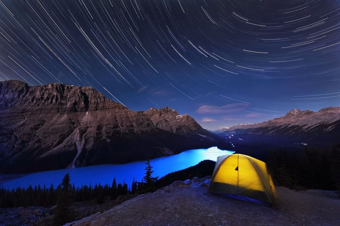 15 Of The Best Stock Photo Images Of The Stunning Bow Lake In Alberta 9