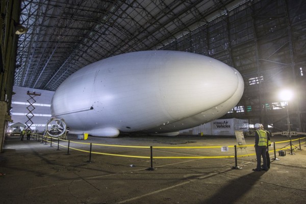 Air Travel - Airlander The World’s Longest Aircraft (4)