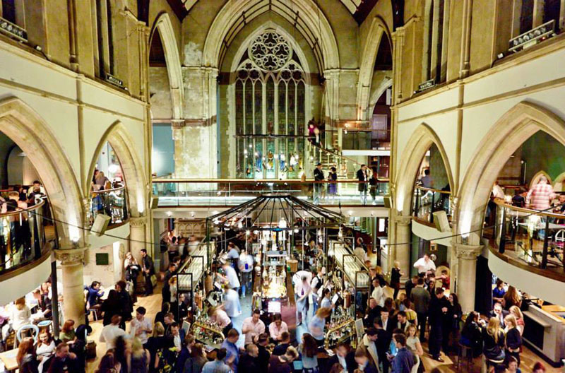 18 Amazing Restaurants With Most Unforgettable Surroundings Ever (10)