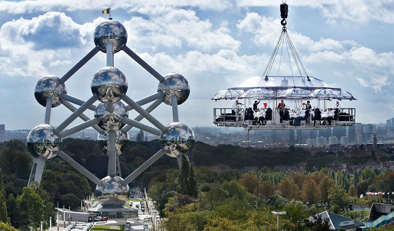 18 Amazing Restaurants With Most Unforgettable Surroundings Ever (11)