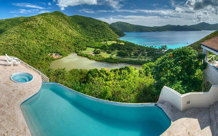 Guana Infinity Pool Designs To Dive Into Right Now