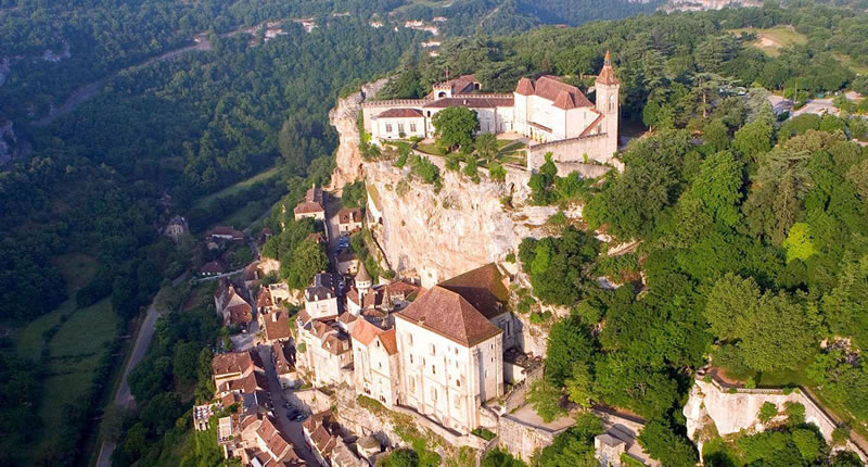 16 Most Craziest Cities Where People Live On The Edge 10